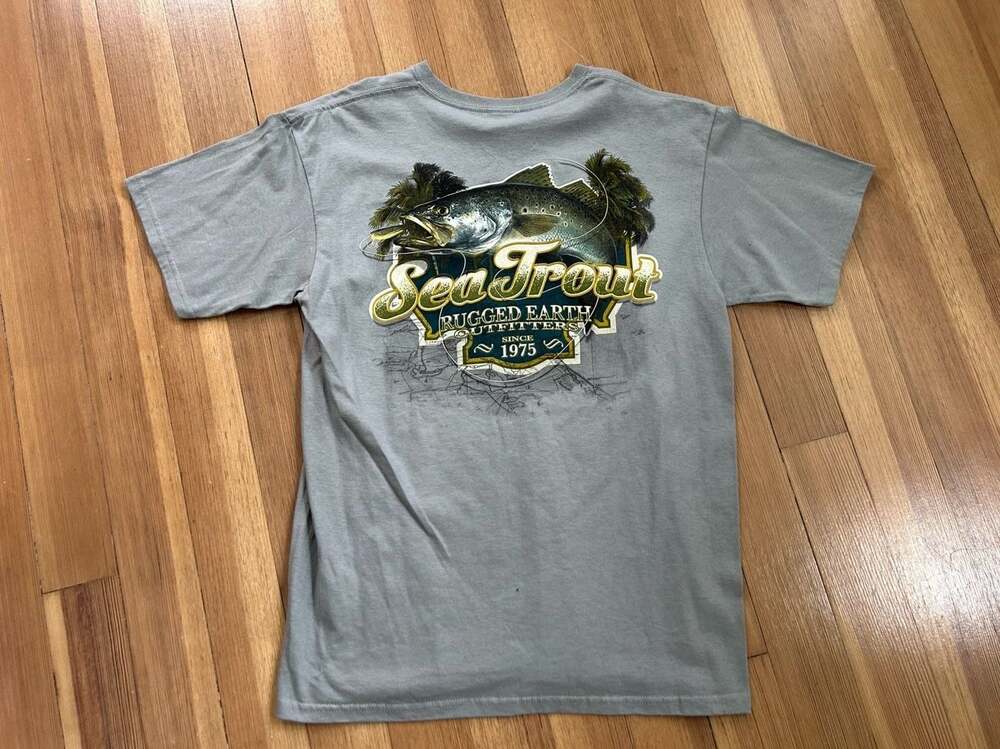 Rugged earth outfitters fishing graphic tee men’s gray size large